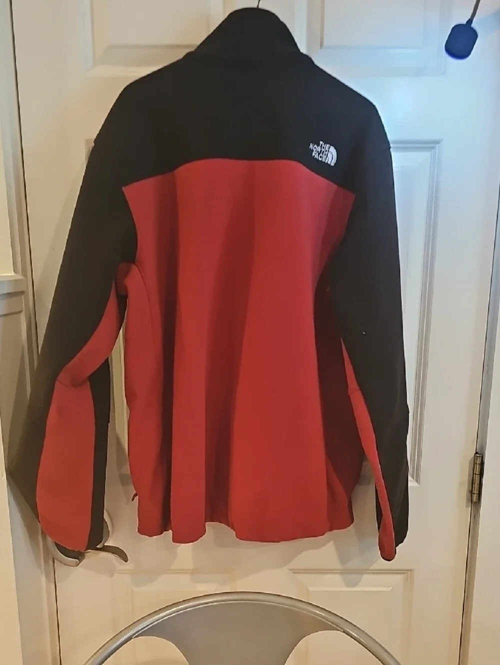 The North Face Men's Black & Red Colorblock Full-Zip Jacket XL